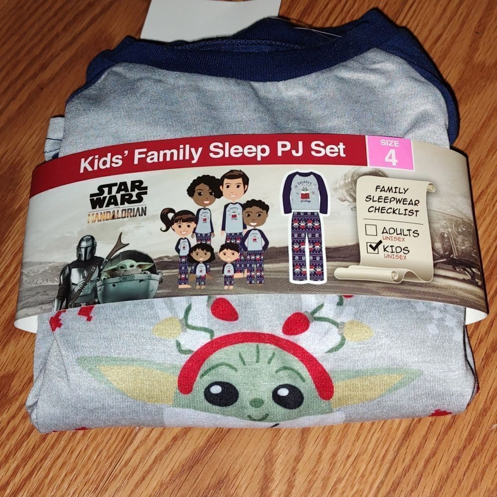Baby Yoda Christmas flannel pajama set Pj set Sz 4  NWT